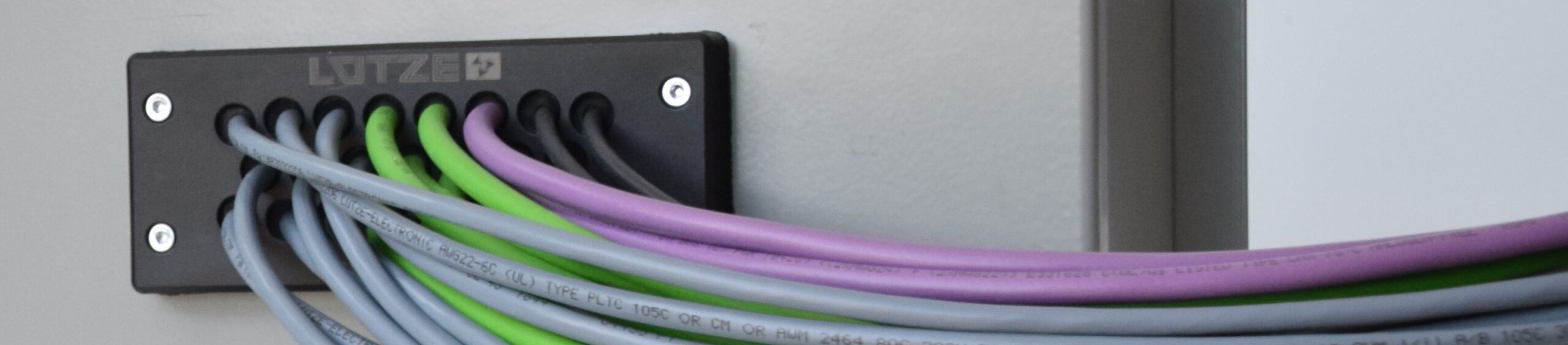 CABLEFIX X from LUTZE provides industrial enclosure cable management
