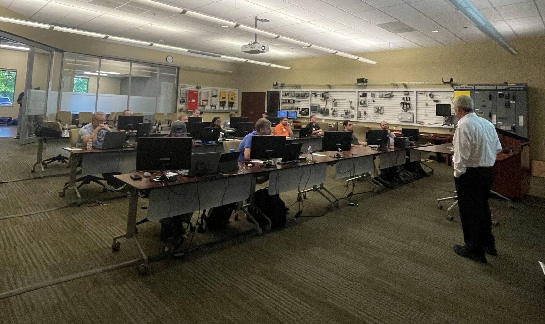 Studio 5000 Logix Designer Level 3:  Project Development - CCP143