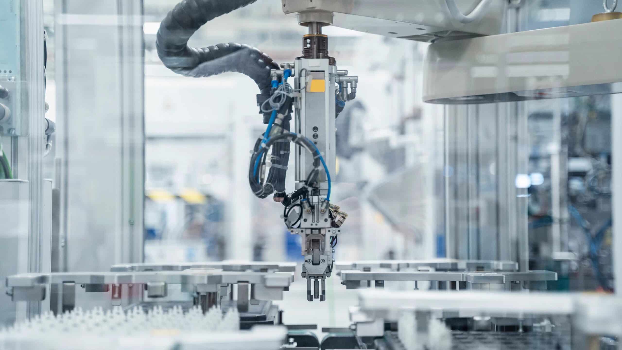 integrated robot in a facility using mechatronics solutions from Rockwell Autmation