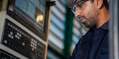 Image of a process manufacturing professional to symbolize trends in process manufacturing.