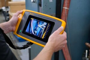 Fluke acoustic imager for industrial diagnostics
